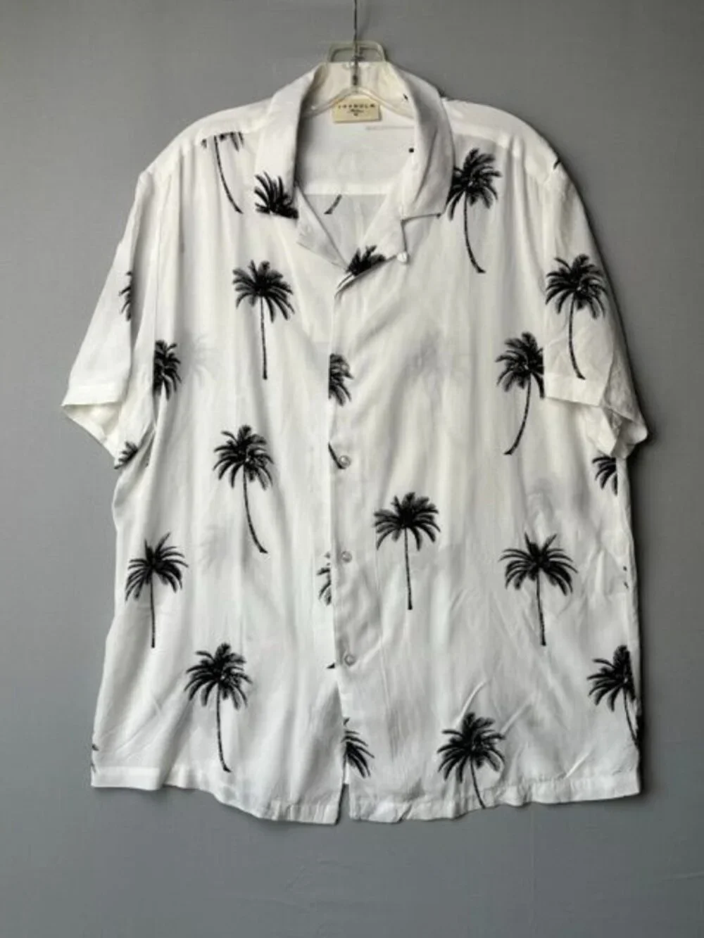 YoungLA Palm Tree Button Up Camp Shirt Men's Medium White Black Viscose Tropical